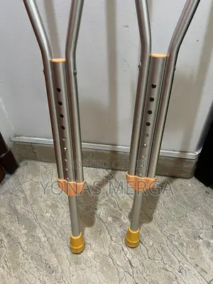 Easy Adjustable:Adult Crutches፷幫 Indoor/Outdoor Use