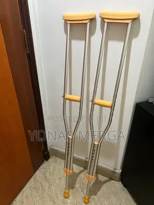 Photo - Underarm Crutches፻ßwalking Aid for Reliable Balance፬crutches