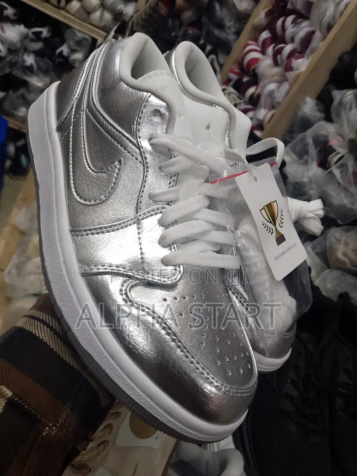 Jordan 1 Golden Retro High Master Quality Flat Shoes for Yo