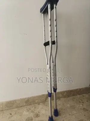 Photo - Bariatric Crutches፩圬ክራንችwide Application: Ideal for Hospital