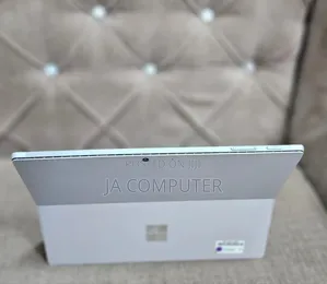 New Laptop Microsoft Surface Pro 7 8GB Intel Core I5 SSD 256GB