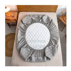 **Soft Noiseless Waterproof Bed Cover – No Rustling!**