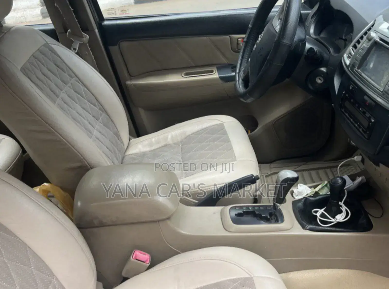 Toyota Hilux 2014 Silver