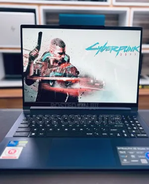 New Laptop MSI Stealth 16 AI Studio 32GB Intel Core I7 SSD 1T