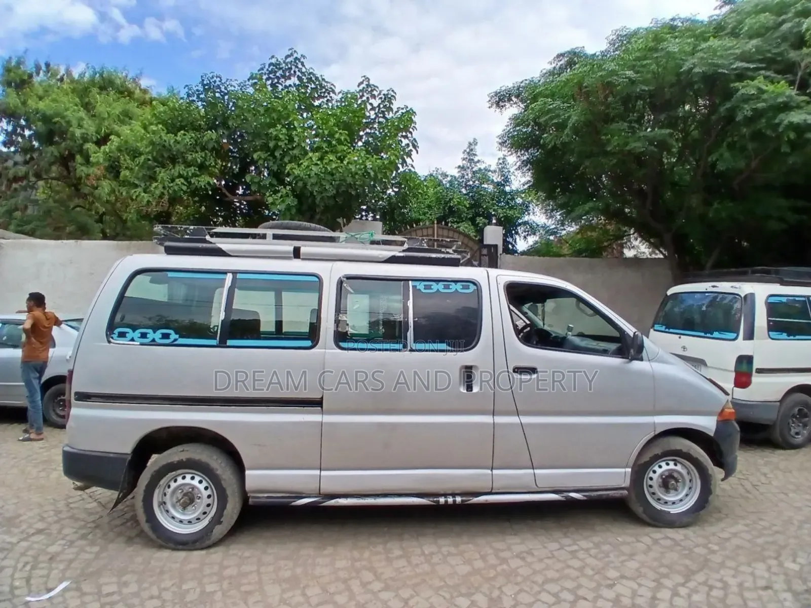 Toyota HiAce 2004 Silver