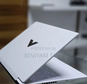 New Laptop HP Victus 15 16GB AMD Ryzen 7 SSD 1T