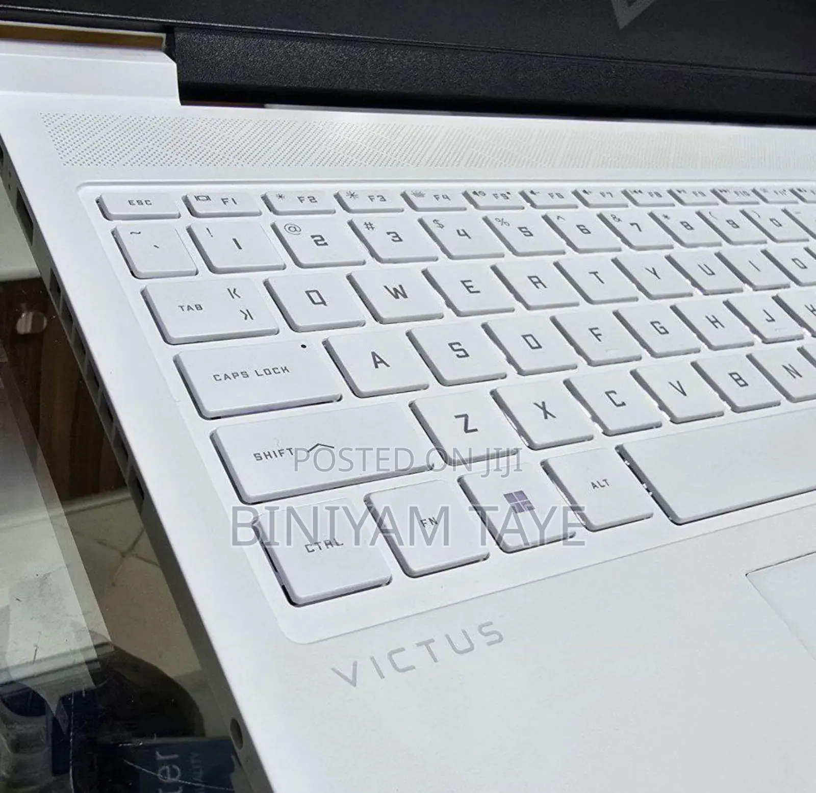 New Laptop HP Victus 15 16GB AMD Ryzen 7 SSD 1T