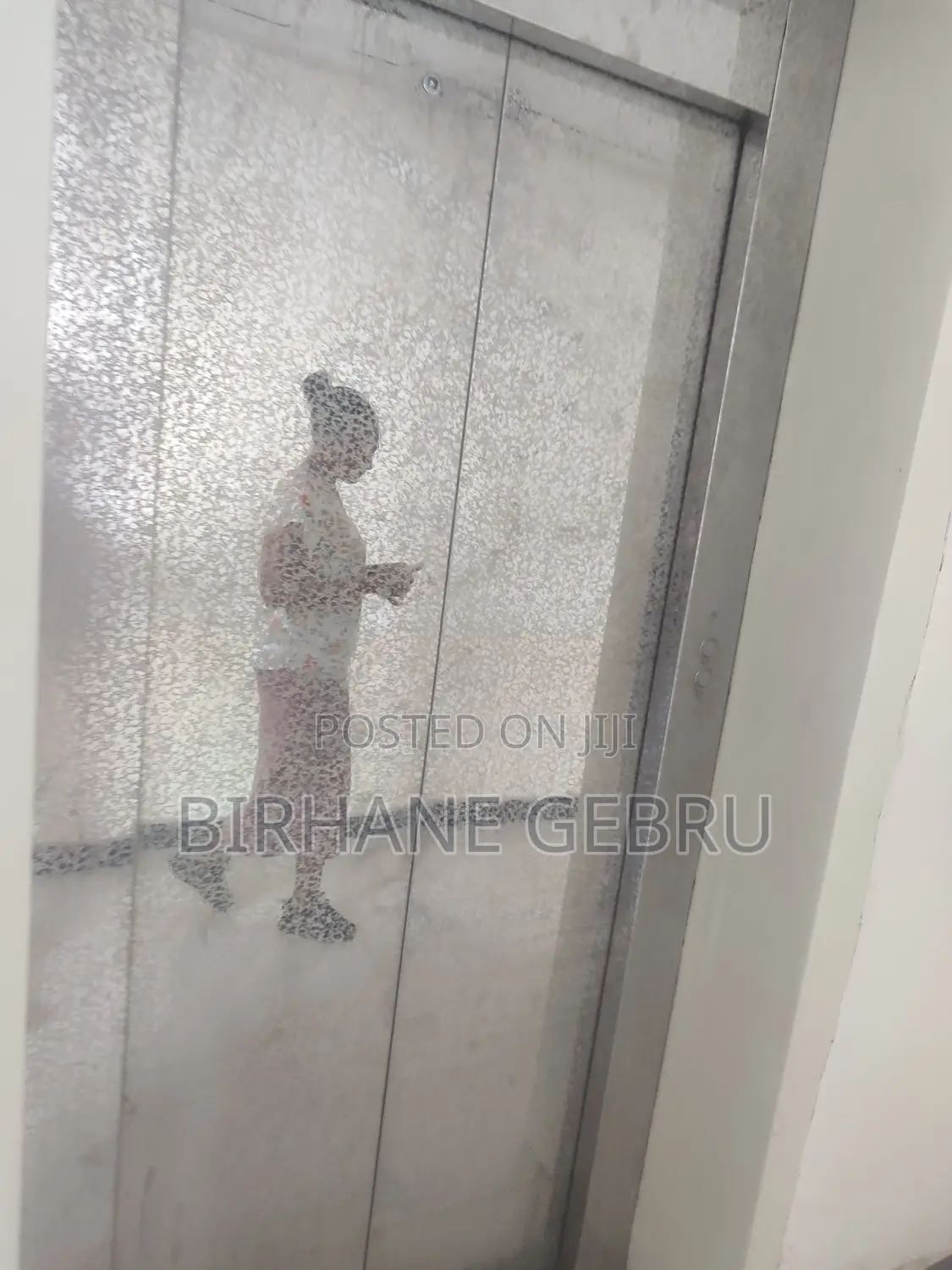 Luxury Apartiment Rent for Office