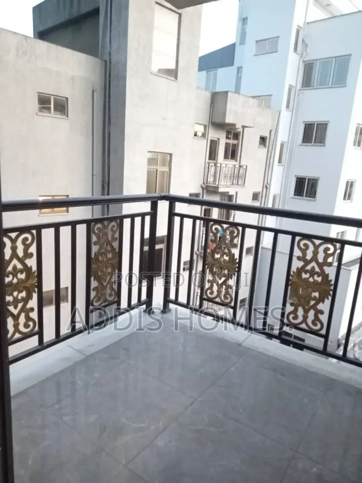3bdrm Apartment in Bole for rent