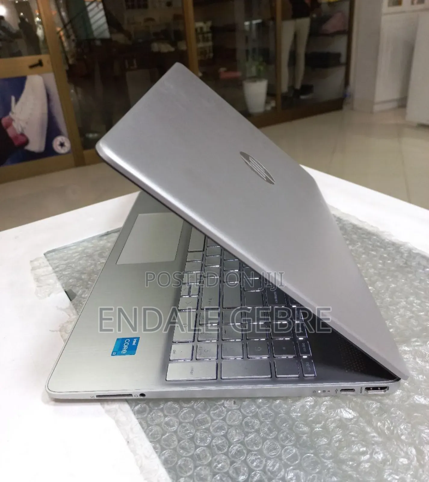 New Laptop HP Stream Notebook 8GB Intel Core I5 SSD 1T