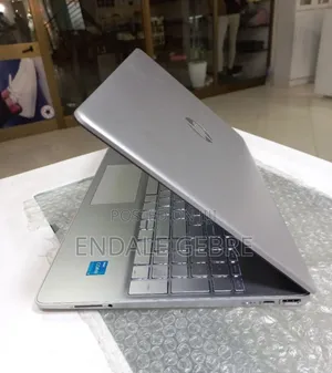 New Laptop HP Stream Notebook 8GB Intel Core I5 SSD 1T