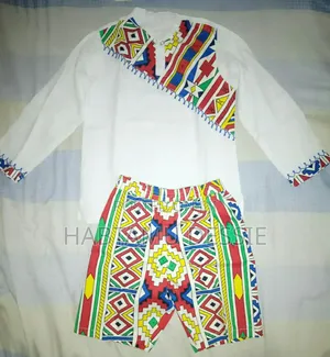 ምርጥ የህፃናት የአፍሪካ ልብሶች ቁምጣ እና ቲ -ሸርት 1-8 ዓመት ለ ወንድ እና ሴት