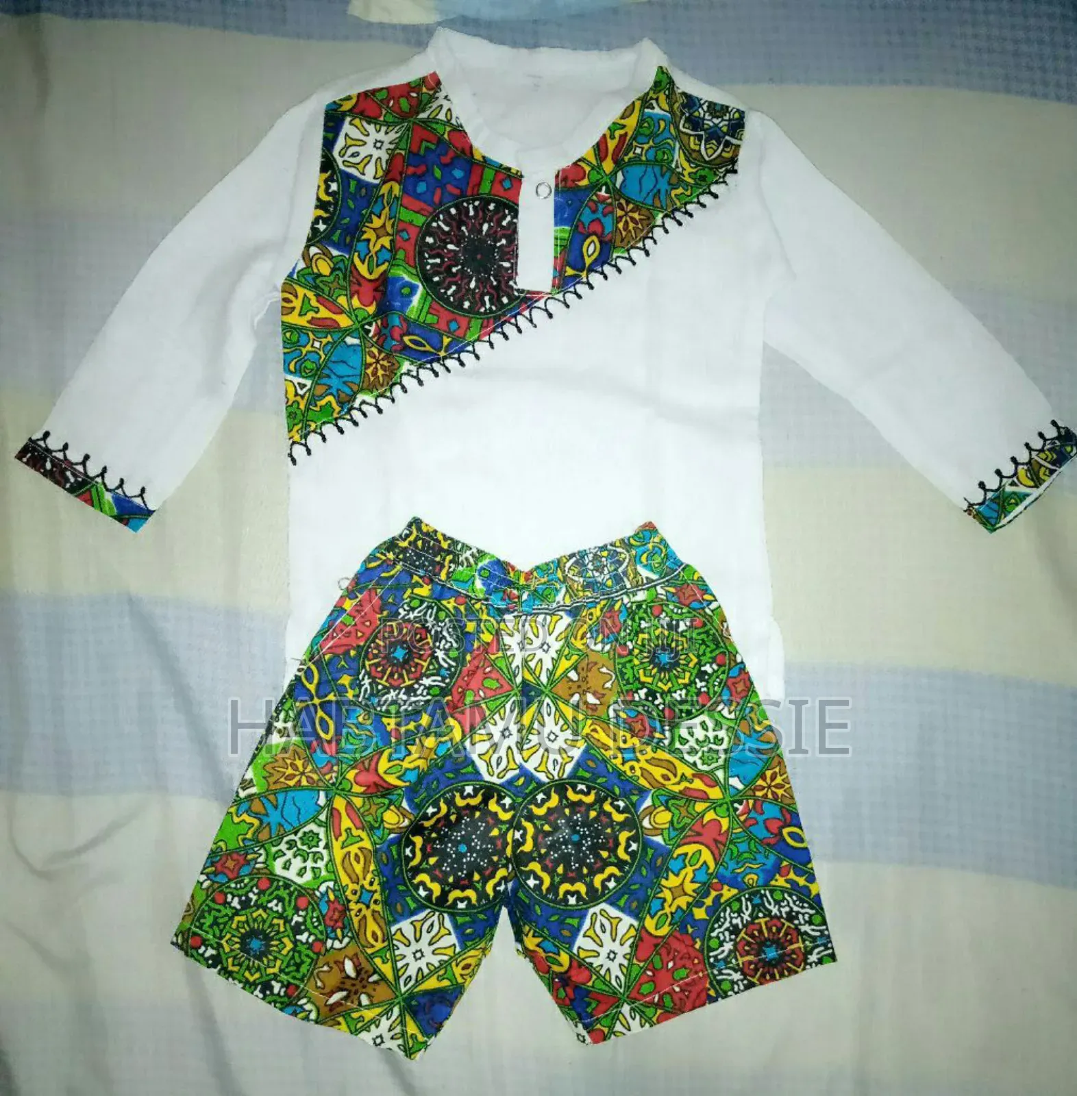 ምርጥ የህፃናት የአፍሪካ ልብሶች ቁምጣ እና ቲ -ሸርት 1-8 ዓመት ለ ወንድ እና ሴት