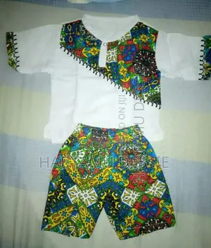 ምርጥ የህፃናት የአፍሪካ ልብሶች ቁምጣ እና ቲ -ሸርት 1-8 ዓመት ለ ወንድ እና ሴት