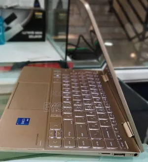 New Laptop HP Envy X360 8GB Intel Core I7 SSD 1T