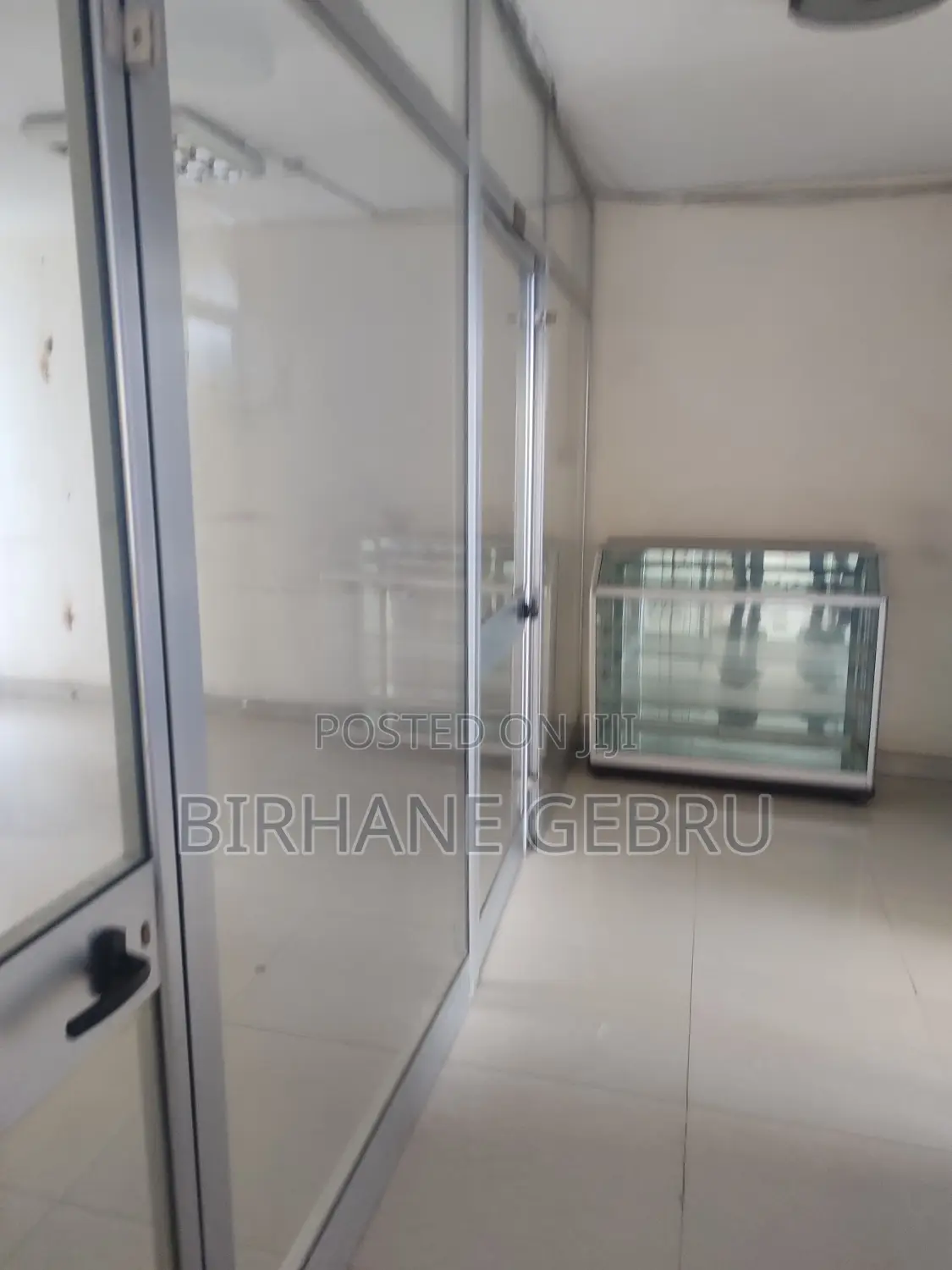 Luxury Apartiment Rent for Office