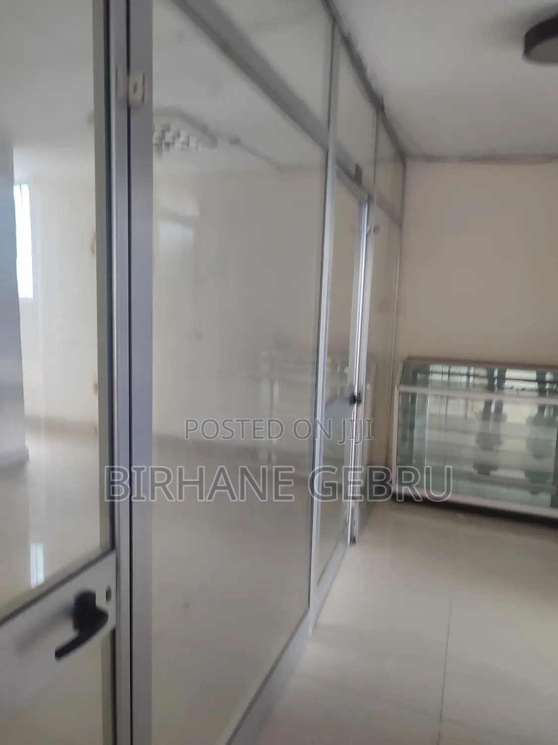 Luxury Apartiment Rent for Office