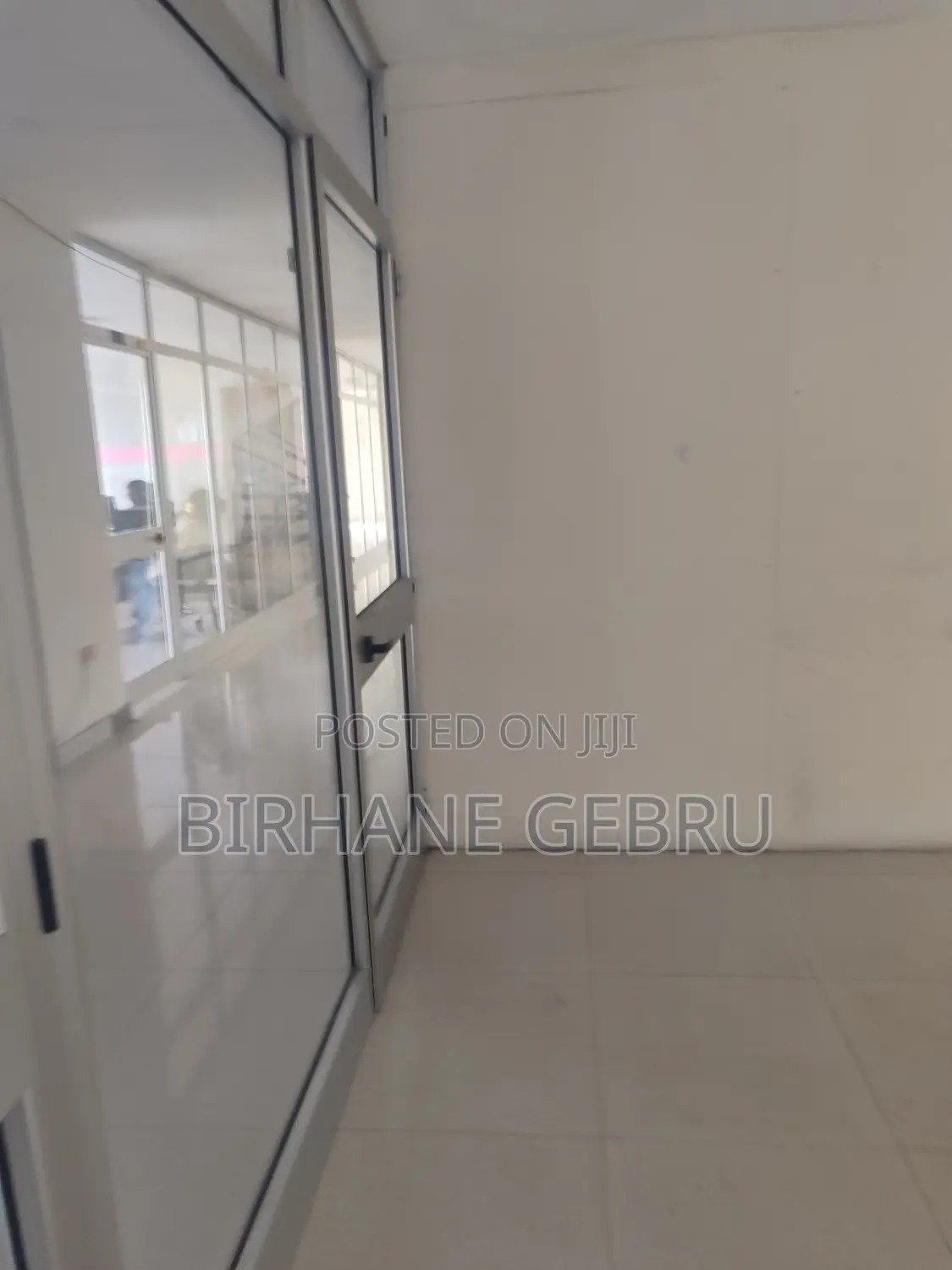 Luxury Apartiment Rent for Office