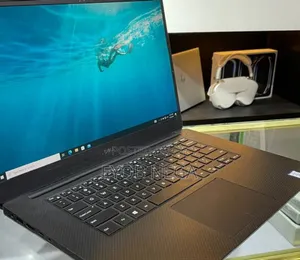 New Laptop Dell Precision 15 3520 16GB Intel Core I7 SSD 512GB