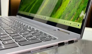 New Laptop Lenovo Yoga 2 8GB AMD Ryzen 5 SSD 512GB