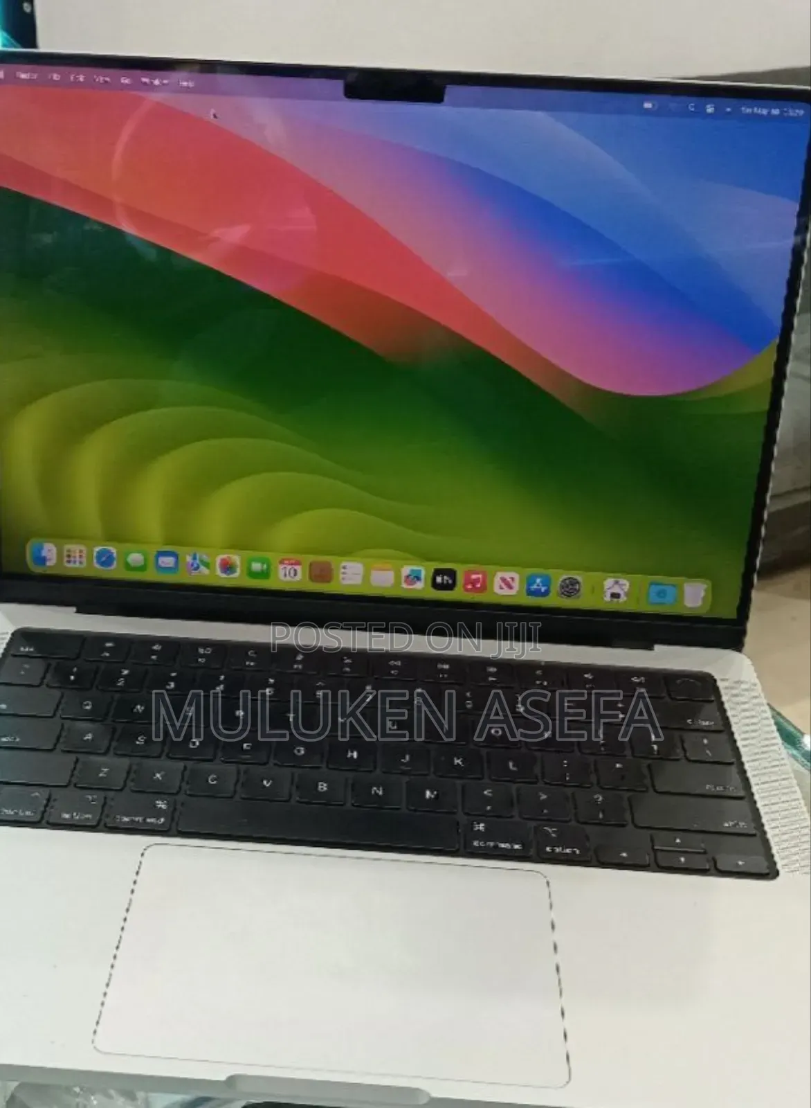 New Laptop Apple MacBook 8GB Apple M3 SSD 512GB