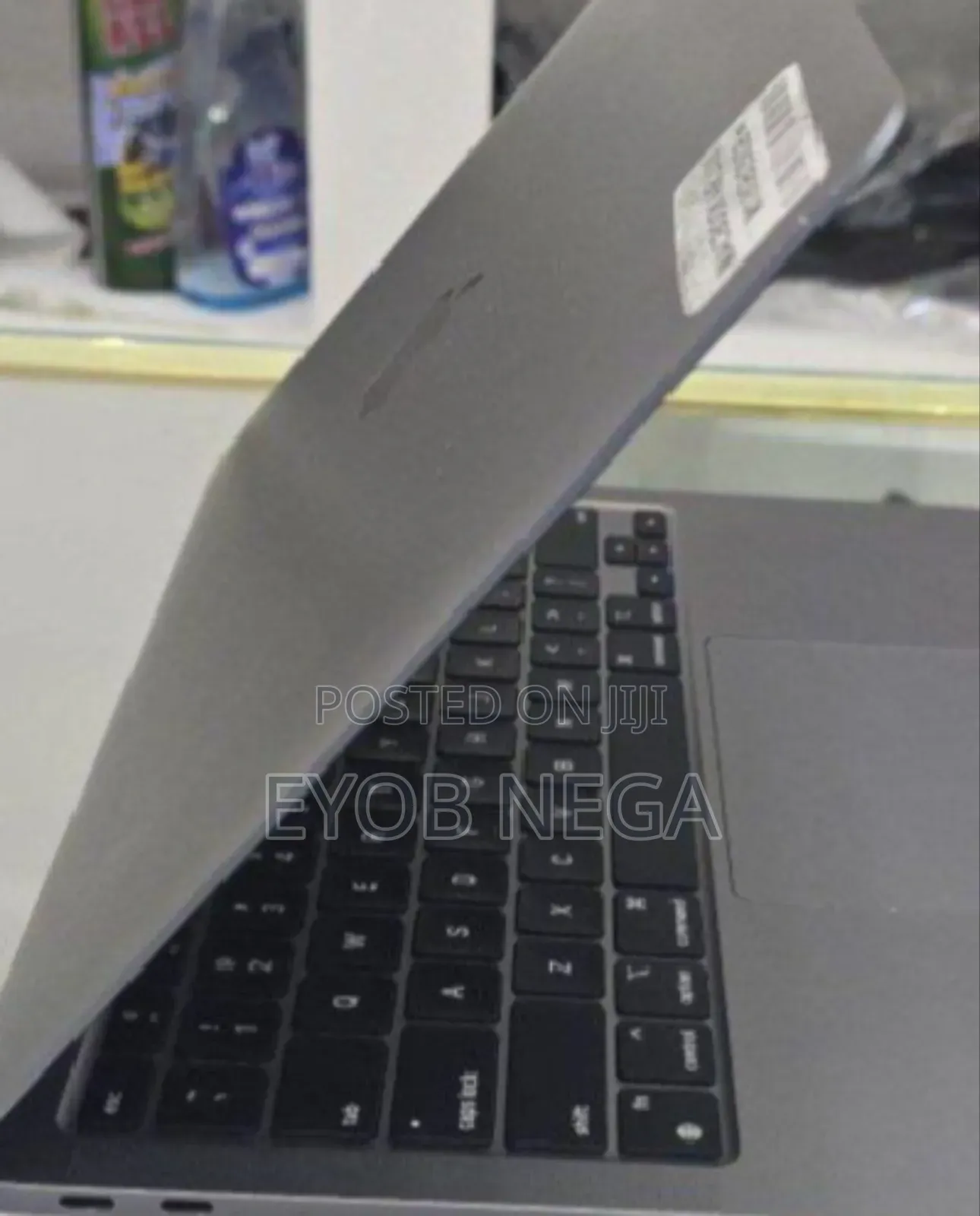 New Laptop Apple MacBook Air 2020 M1 8GB Apple M1 SSD 256GB