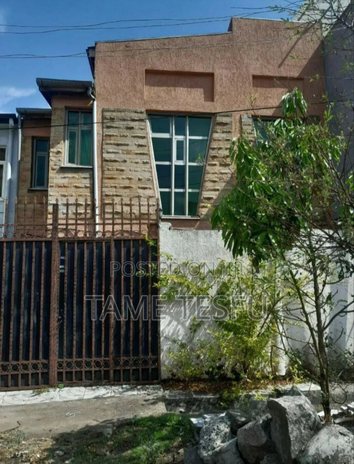 Furnished 5bdrm House in Summit, Bole for sale