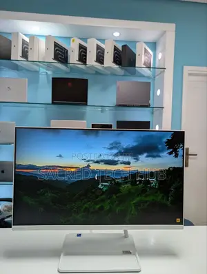 Photo - New Lenovo Ideacentre AIO 330 16GB Intel Core I7 SSD 1T