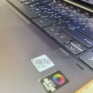 New Laptop HP Spectra 13 16GB Intel Core I7 SSD 1T