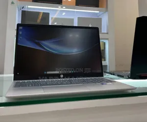 New Laptop HP Stream Notebook 16GB Intel Core I7 SSD 1T