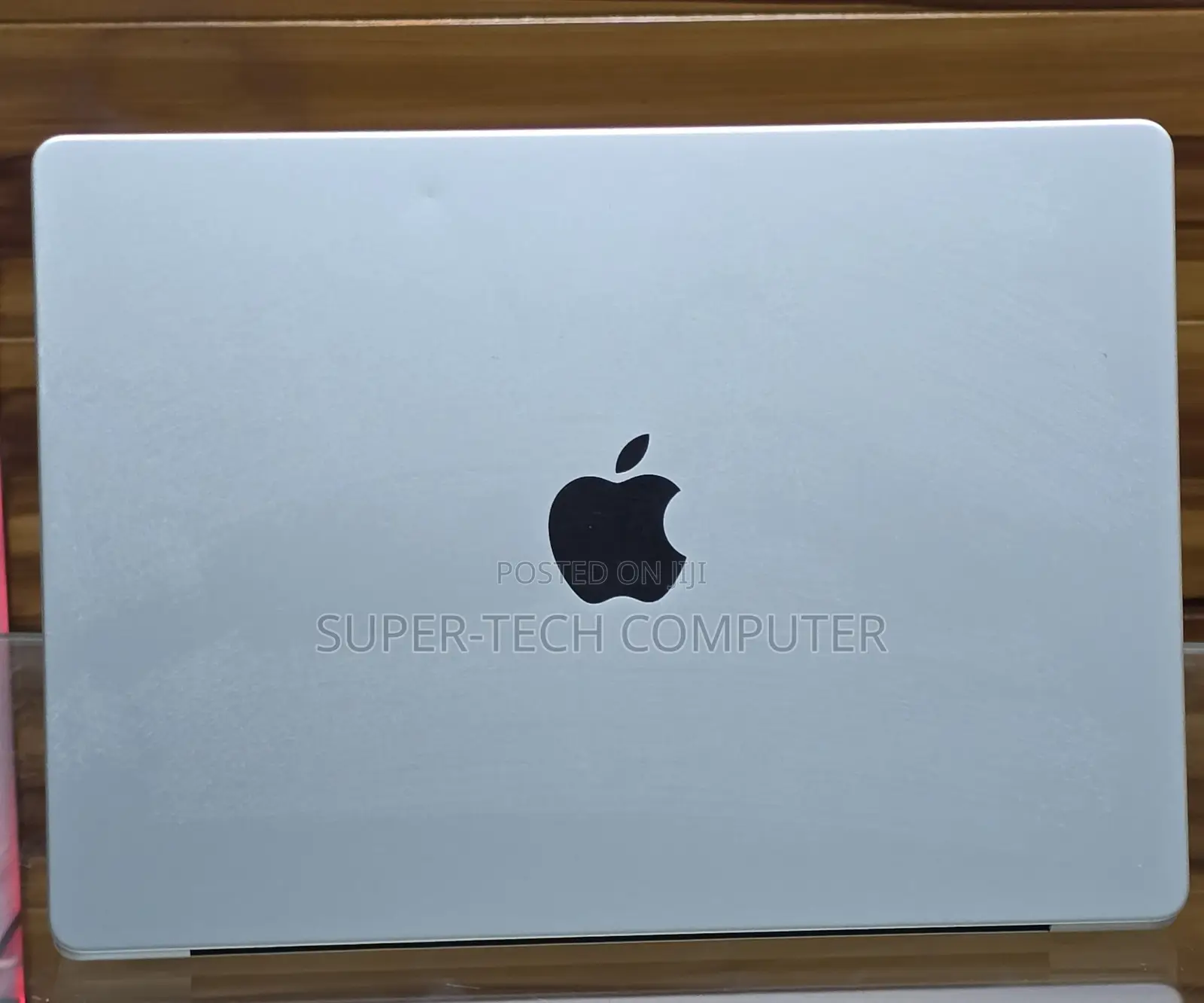 New Laptop Apple MacBook Pro 2023 M3 14-Inch 8GB Apple M3 SSD 512GB