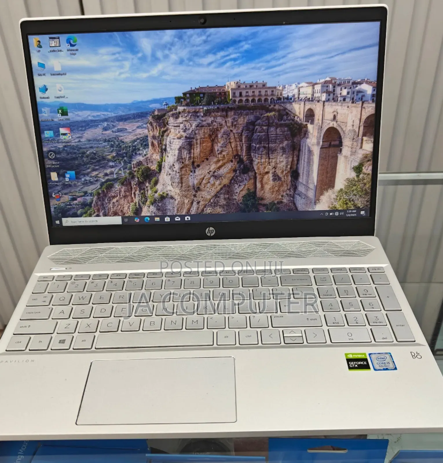 New Laptop HP Pavilion 15 16GB Intel Core I7 SSD 512GB