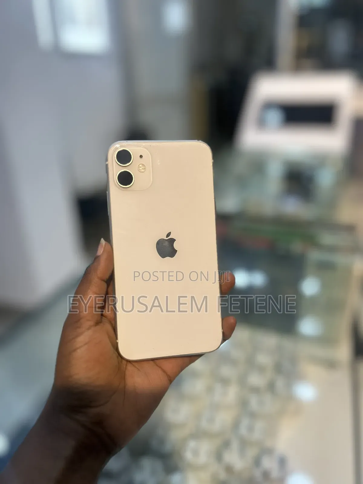 Apple iPhone 11 64 GB White