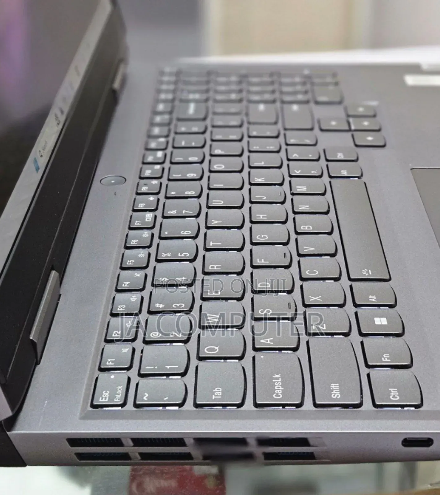 New Laptop Lenovo LOQ 15ARP9 16GB AMD Ryzen 7 SSD 512GB