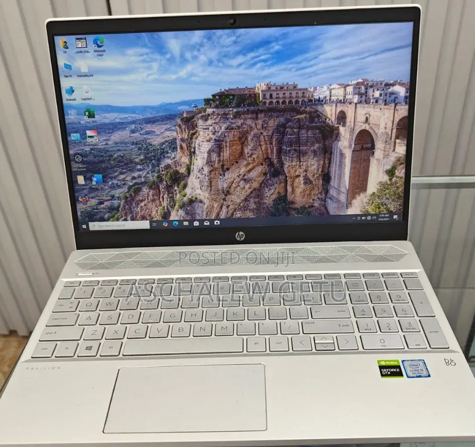 New Laptop HP Pavilion 15 16GB Intel Core I7 SSD 512GB
