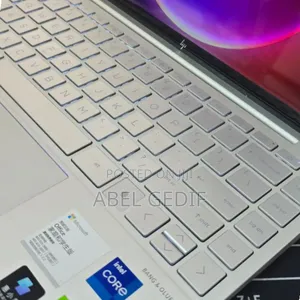 New Laptop HP Envy 13 16GB Intel Core I7 SSD 1T