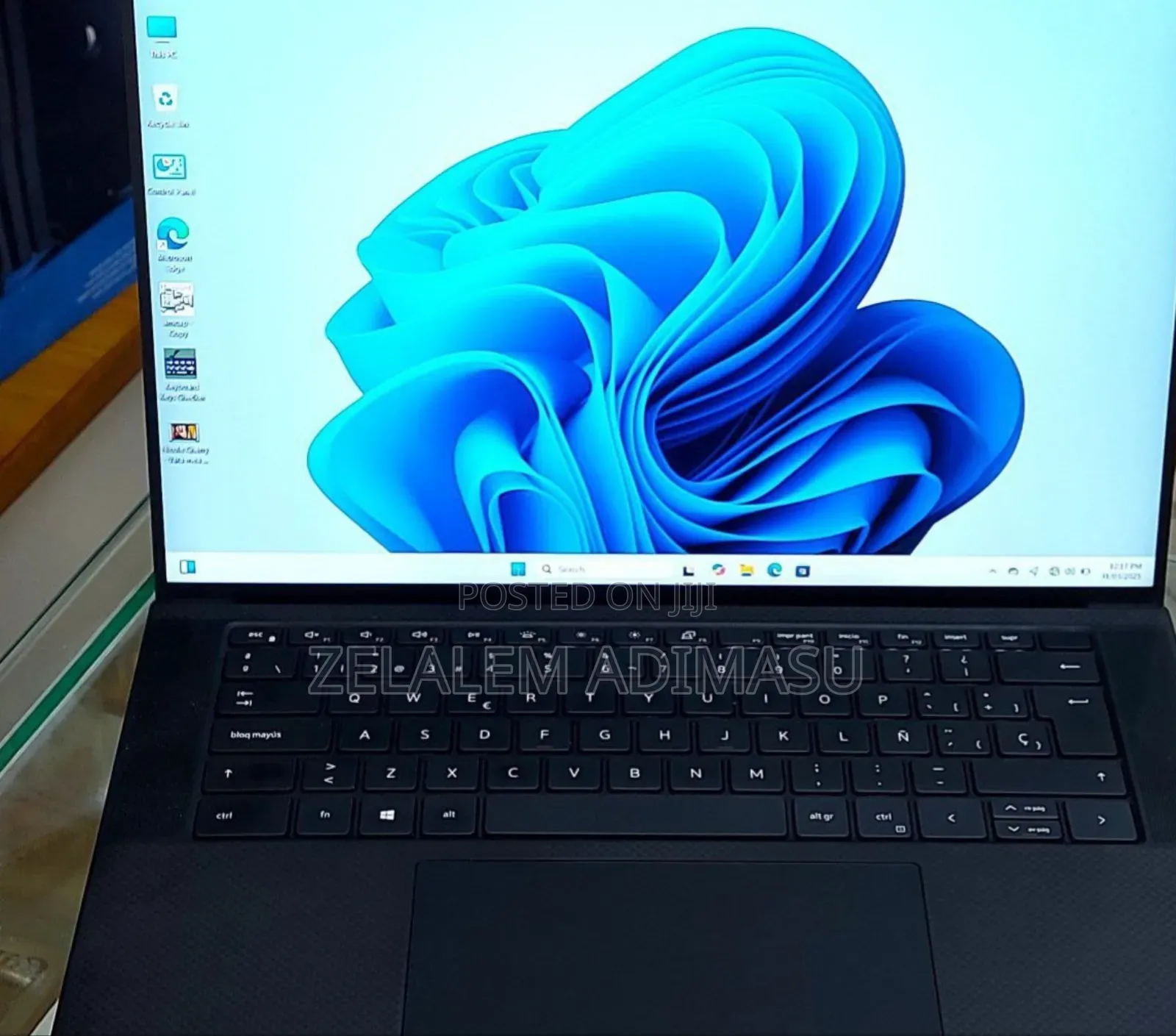 New Laptop Dell XPS 15 16GB Intel Core I7 SSD 512GB