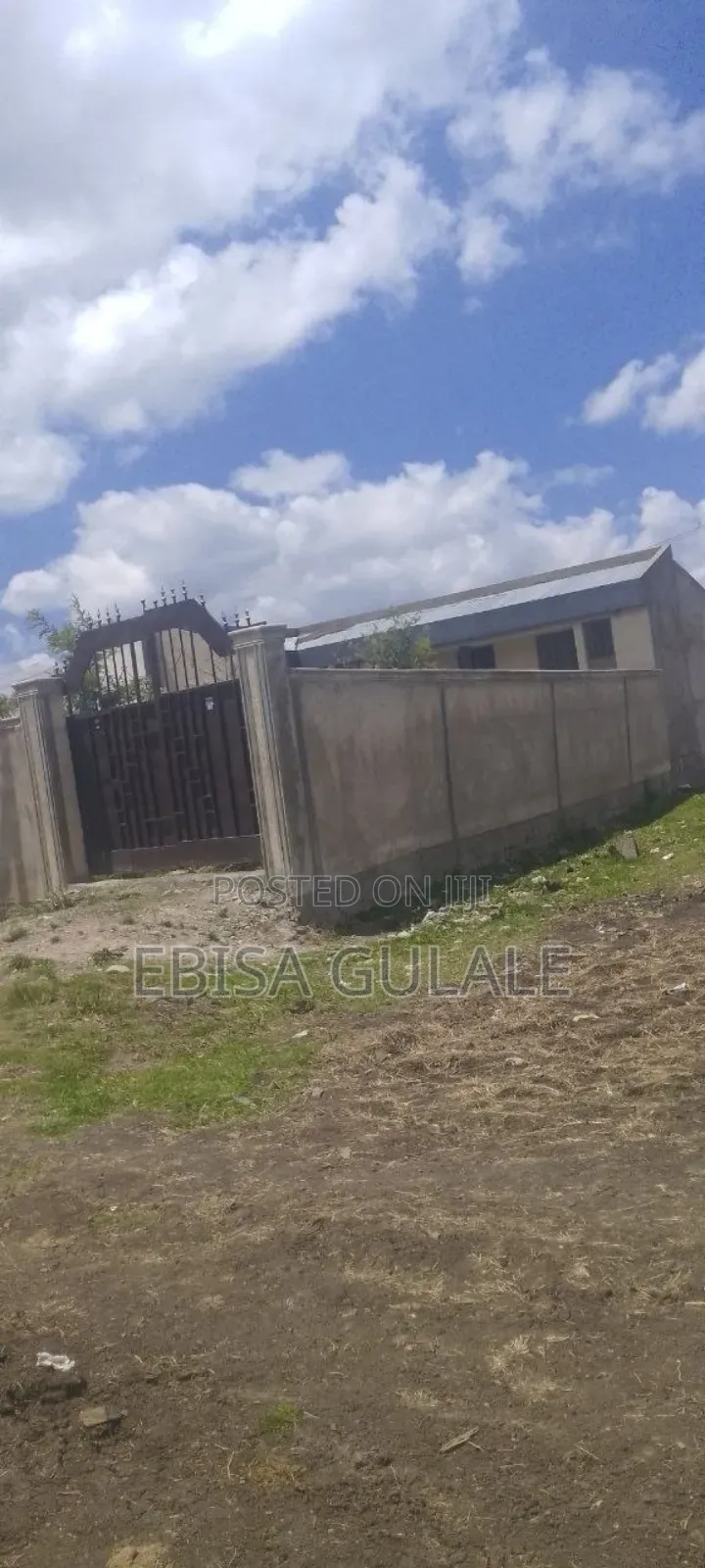 Furnished 2bdrm Apartment in Yeka for sale