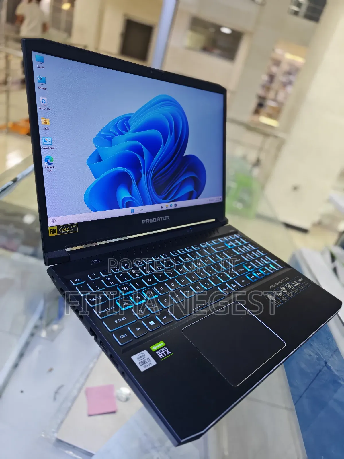 New Laptop Acer Predator Helios 300 16GB Intel Core I7 SSD 1T