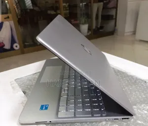 New Laptop HP Stream Notebook 8GB Intel Core I3 SSD 1T