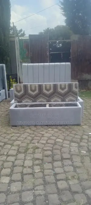 Photo - Furniture Materials