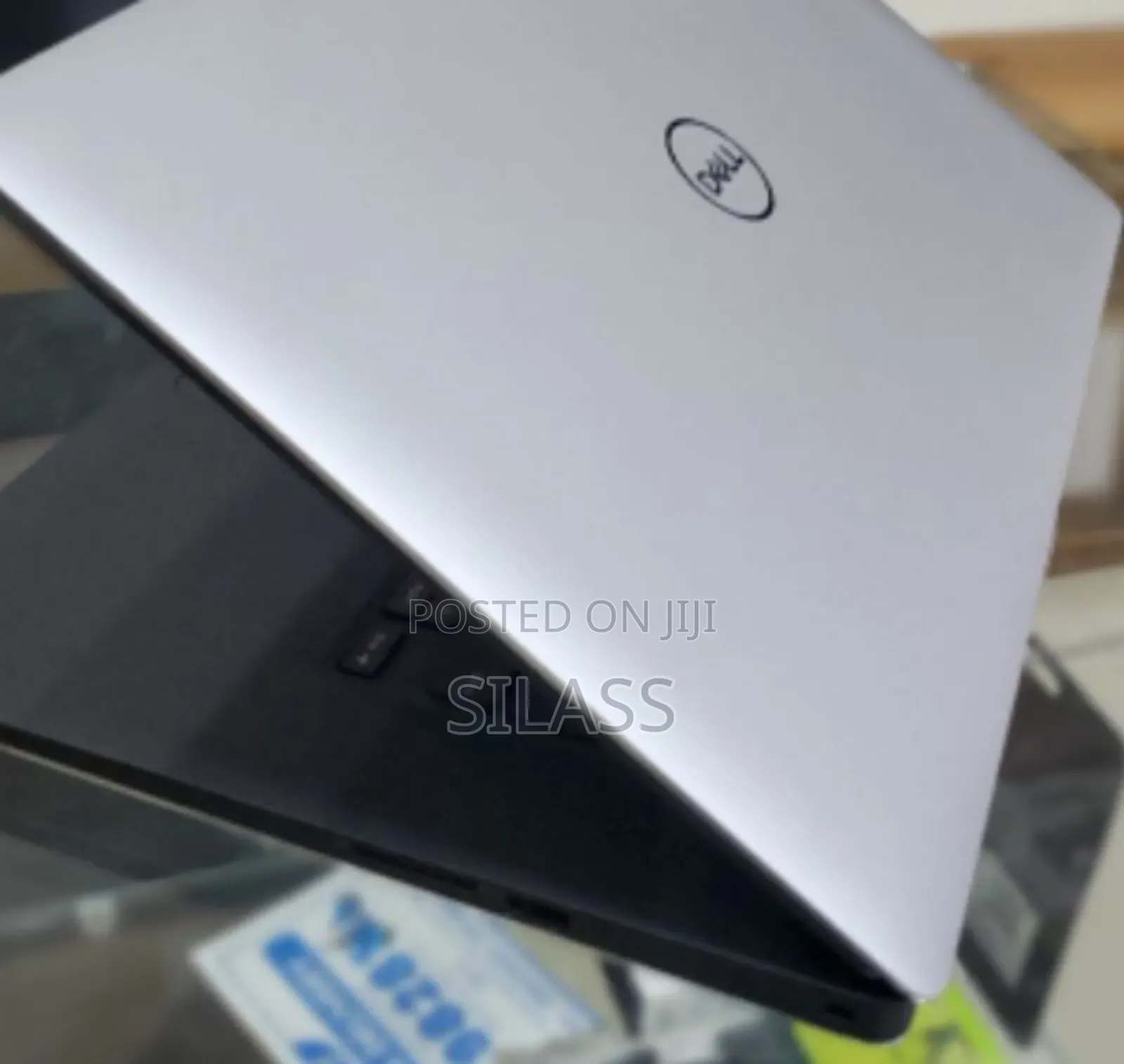 New Laptop Dell Precision 5540 16GB Intel Core I7 SSD 512GB