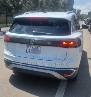 Photo - Volkswagen ID.6 2023 Ivory