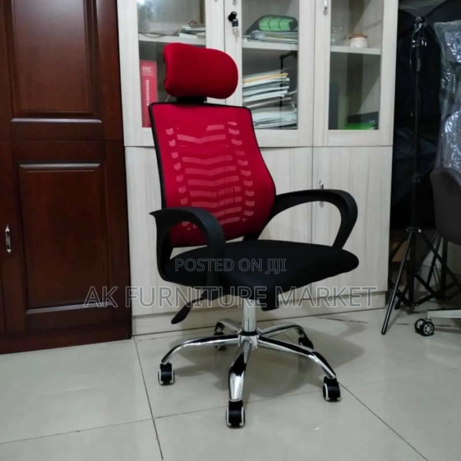 ዘመናዊ የቢሮ ወንበር Office and Staff Chair