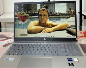 New Laptop HP Stream Notebook 16GB Intel Core i7 SSD 512GB