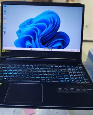 New Laptop Acer Predator Helios 300 16GB Intel Core I9 SSD 1T