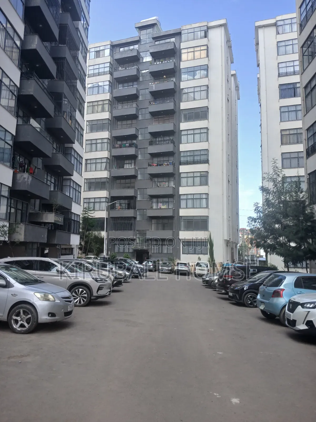 2bdrm Apartment in Noh Fig  1_3 Bad, Bole for sale