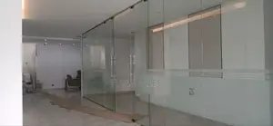 በመሀል ቦሌ አደይ አበባ