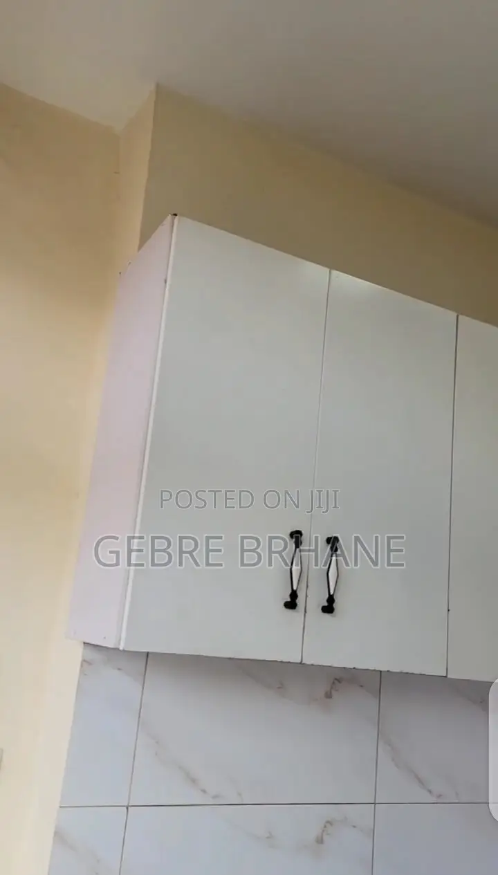 3bdrm Apartment in Apartment, Yeka for rent