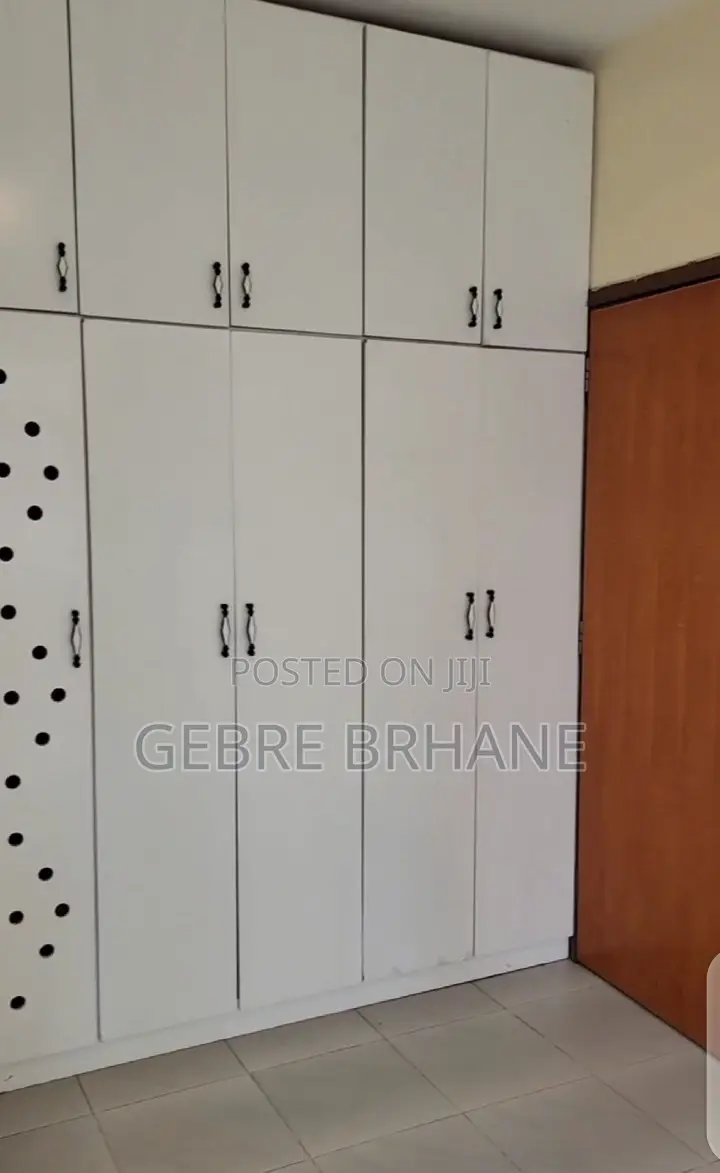 3bdrm Apartment in Apartment, Yeka for rent